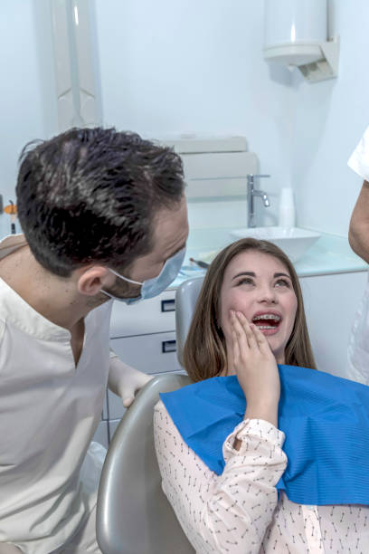 Best Dentist Open Late Near Me  in Riverbend, WA